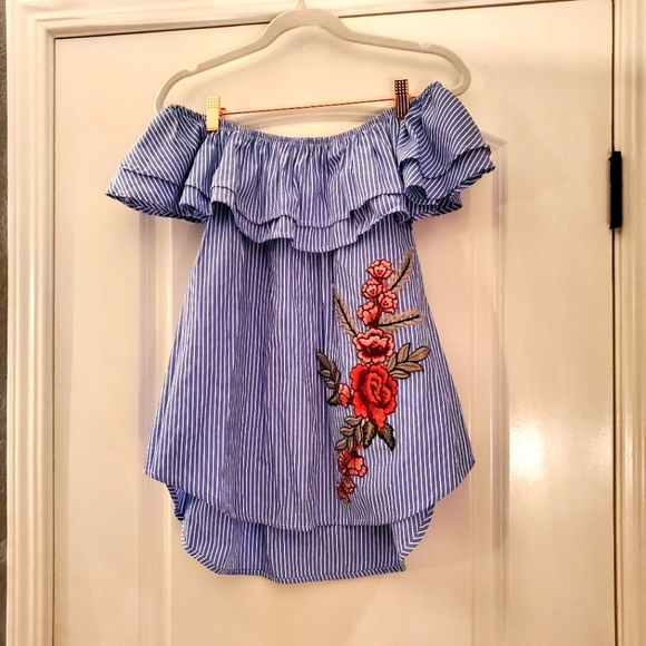 Ruffle Top - Picture 2 of 7